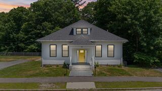 Photo of real estate for sale located at 730 Salem St Groveland, MA 01834