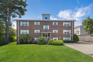 Photo of 31 Pond St Waltham, MA 02451