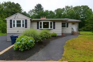 Photo of real estate for sale located at 399 Shawsheen Ave Wilmington, MA 01887