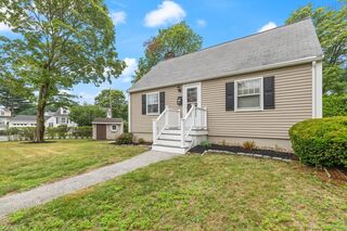 Photo of real estate for sale located at 23 Warren St Beverly, MA 01915