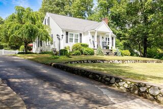 Photo of real estate for sale located at 366 Pratt St Mansfield, MA 02048