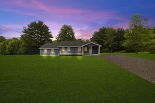 Photo of real estate for sale located at 31 Holloway St Taunton, MA 02718