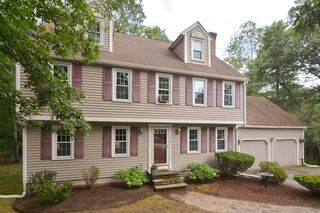 Photo of real estate for sale located at 2 Spruce Cir Hopedale, MA 01747
