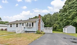 Photo of real estate for sale located at 109 Lincoln Rd Rockland, MA 02370