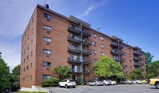 Photo of 1321 Worcester Rd Framingham, MA 01701