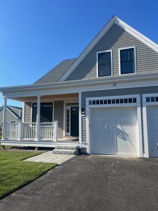 Photo of 9 Adams Lane Sherborn, MA 01779