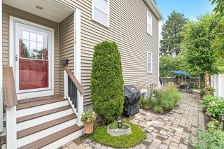Photo of 143 Waverley St Belmont, MA 02478