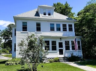 Photo of 8 High St Ayer, MA 01432