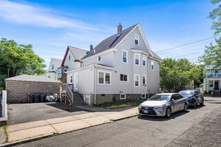 Photo of 190 Shute St Everett, MA 02149