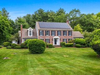 Photo of 18 Old Colony Dr Dover, MA 02030