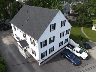 Photo of 4 Lincoln Ct Amesbury, MA 01913