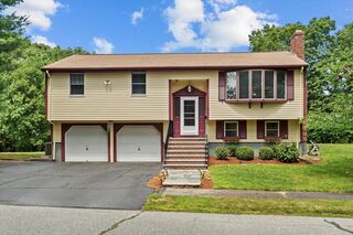 Photo of 9 Brentwood Dr Reading, MA 01867