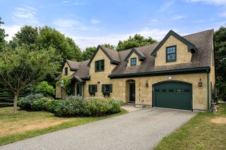 Photo of 126R Mount Pleasant Avenue Gloucester, MA 01930