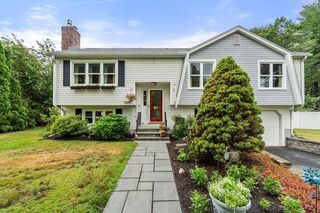 Photo of 149 Sandy Pond Rd Ayer, MA 01432