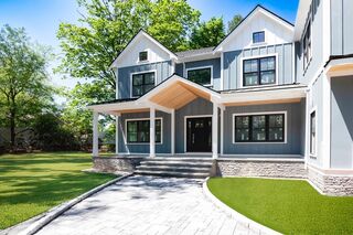 Photo of 15 Verjuniel Ave Northborough, MA 01532