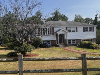 Photo of 19 Patricia Rd Billerica, MA 01821