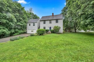 Photo of 6 Mcgilpin Road Sturbridge, MA 01566