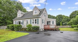 Photo of real estate for sale located at 2 David Circle Woburn, MA 01801