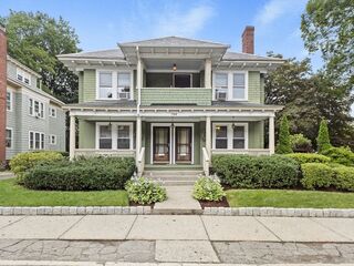 Photo of 799 Pleasant St Worcester, MA 01602