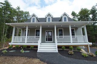 Photo of real estate for sale located at 141 Tispaquin St Middleboro, MA 02346