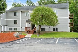 Photo of 330 Sunderland Rd Worcester, MA 01606