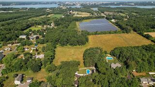 Photo of 6 Cahoons Ln Westport, MA 02790