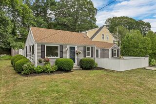 Photo of 202 Low St Newburyport, MA 01950