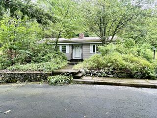 Photo of 6 Overlook Drive Weston, MA 02493