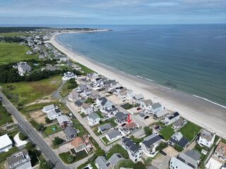 Photo of real estate for sale located at 36 Ocean Rd N Duxbury, MA 02332
