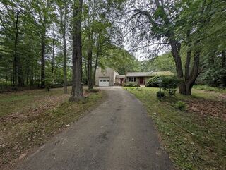 Photo of 181 Dresser Hill Rd Dudley, MA 01571