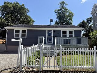 Photo of 44 Maitland St New Bedford, MA 02740