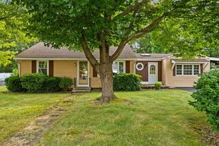 Photo of 12 Oak Ter Bellingham, MA 02019
