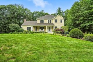 Photo of 8 Miscoe Hill Rd Upton, MA 01568