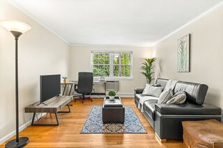 Photo of 10 Colonial Village Dr Arlington, MA 02474