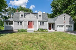 Photo of 57 Twin Fawn Dr Hanover, MA 02339