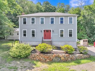 Photo of 209 Mendon St Hopedale, MA 01747