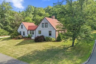Photo of 22 Greentree Ln Byfield, MA 01922