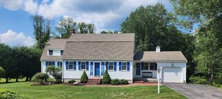 Photo of 29 Ramblewood Dr Ashland, MA 01721