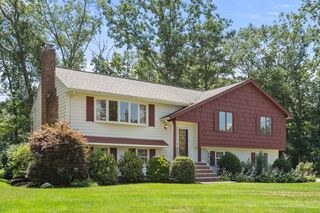 Photo of 101 Green Street Medfield, MA 02052