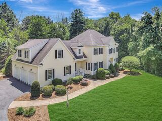 Photo of 245 Willow St Mansfield, MA 02048