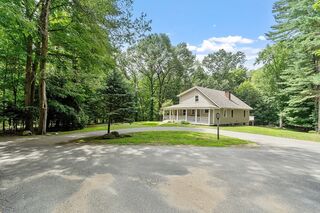 Photo of 3 Off King Way Groveland, MA 01834