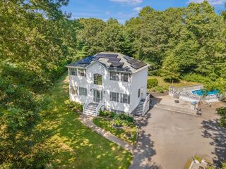 Photo of real estate for sale located at 15 Stonewall Ave Dartmouth, MA 02747
