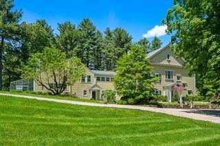 Photo of 4 Claybrook Rd Dover, MA 02030