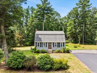 Photo of 13 Thatcher St Carver, MA 02330
