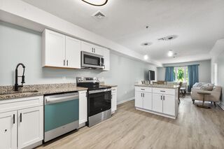 Photo of 4 Duck Pond Rd Beverly, MA 01915