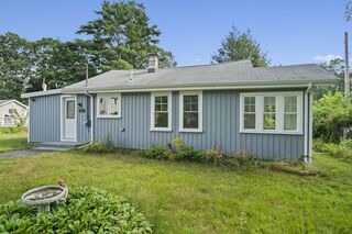 Photo of 122 Union Park St Hanson, MA 02341