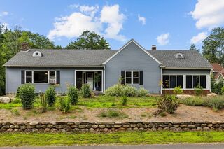 Photo of 215 South Rd Templeton, MA 01468