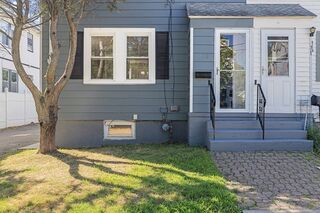 Photo of 73 Bay State Rd Quincy, MA 02171