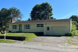 Photo of 117 Wethersfield Street Rowley, MA 01969
