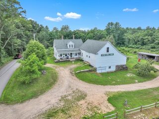 Photo of 665 Thresher Rd Hardwick, MA 01037